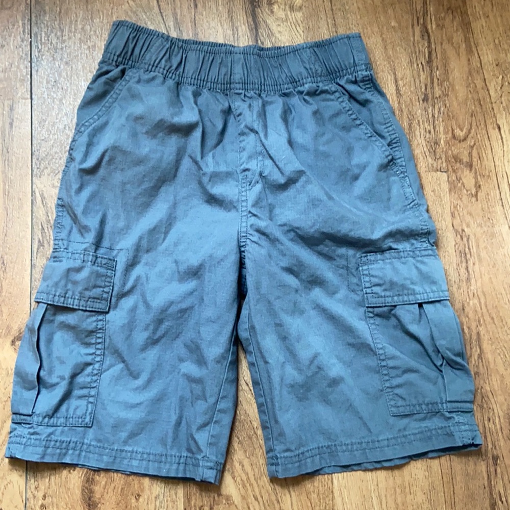 Boys Size 10 grey cargo shorts